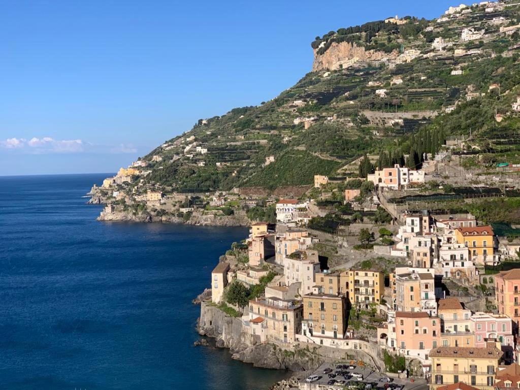 Casa Vacanze Freeholiday House مينوري المظهر الخارجي الصورة