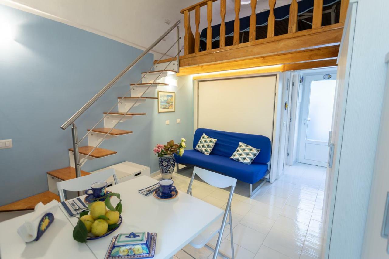 Casa Vacanze Freeholiday House مينوري المظهر الخارجي الصورة