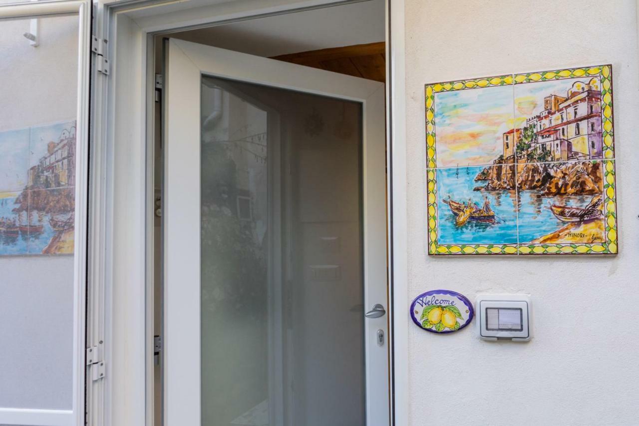 Casa Vacanze Freeholiday House مينوري المظهر الخارجي الصورة