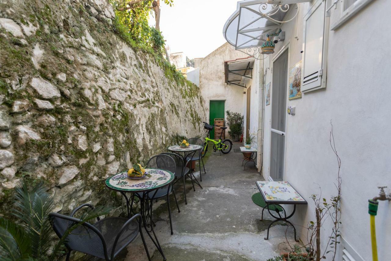 Casa Vacanze Freeholiday House مينوري المظهر الخارجي الصورة