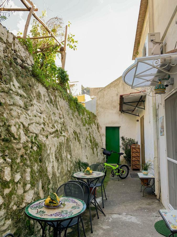 Casa Vacanze Freeholiday House مينوري المظهر الخارجي الصورة