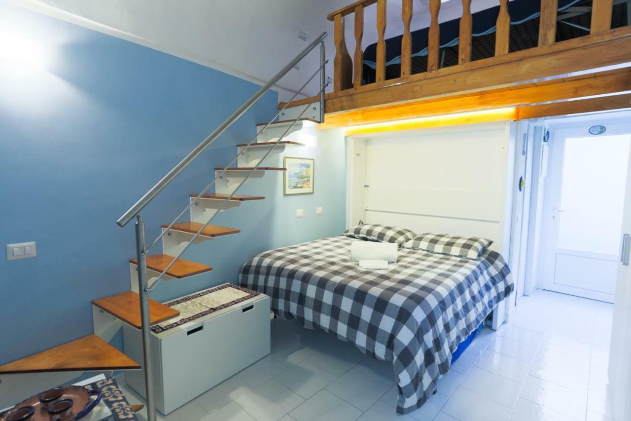 Casa Vacanze Freeholiday House مينوري المظهر الخارجي الصورة